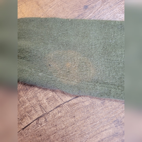 FREE W BUNDLE Le Chateau boat neck sweater - Picture 4 of 10